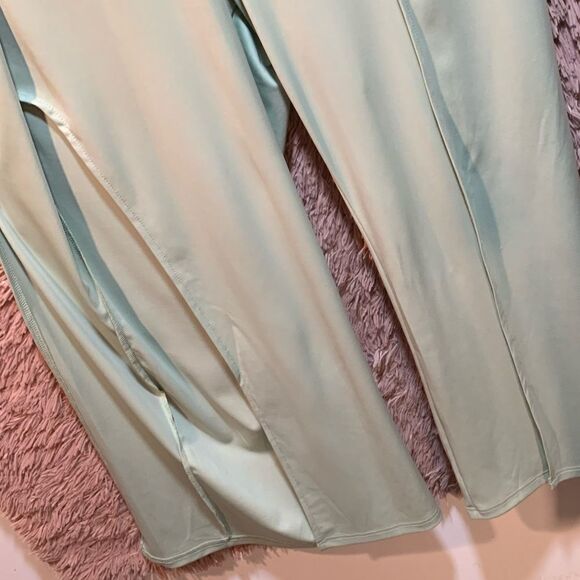 🔴SHEIN 3XL Sage Green Halter Jumpsuit with Split Leg EUC measurements in pics - Picture 5 of 8